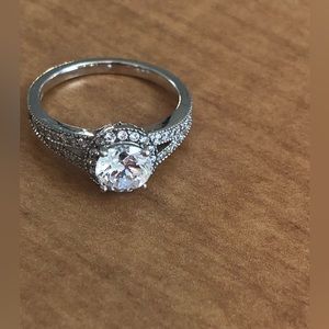 Gorgeous cz wedding ring